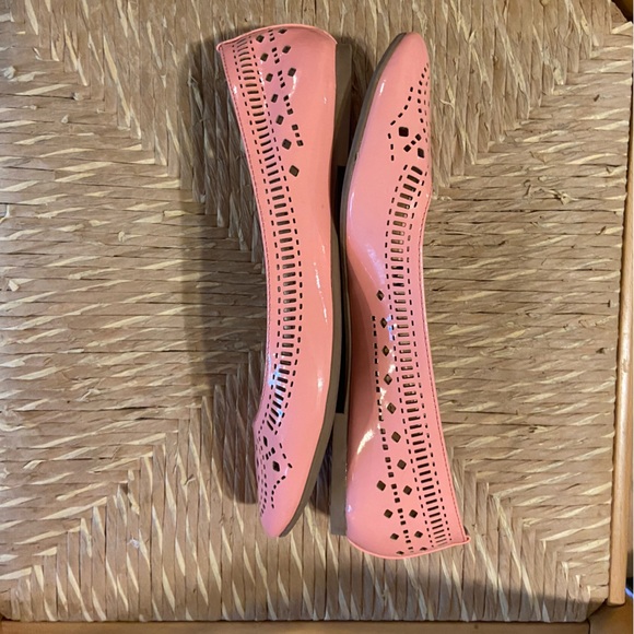 SOFT PINK FLATS - Picture 2 of 6